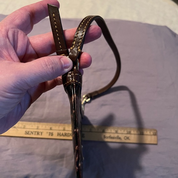 Dooney & Bourke Croc Print Wristlet. EUC. - Picture 5 of 9